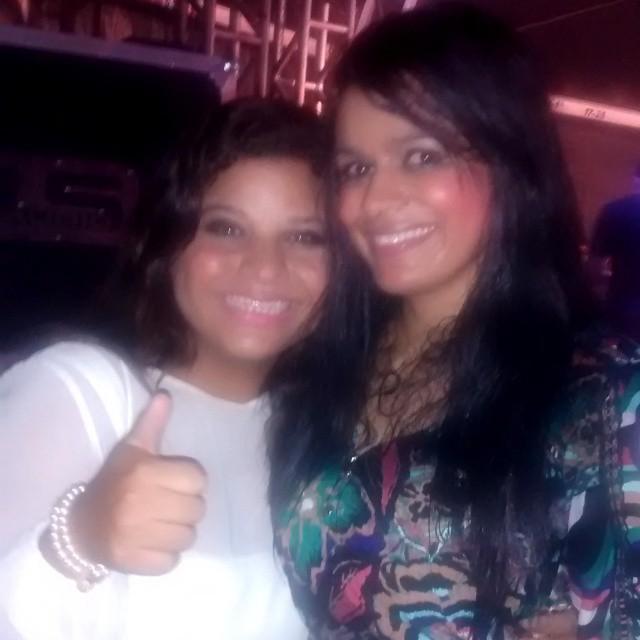 sou adoradora do senhor sou amiga legal sou fã da @Damares_oficial tenho orgulho de ser fã dela pois é um bom espelho sigo o seu exemplo de mulher de DEUS