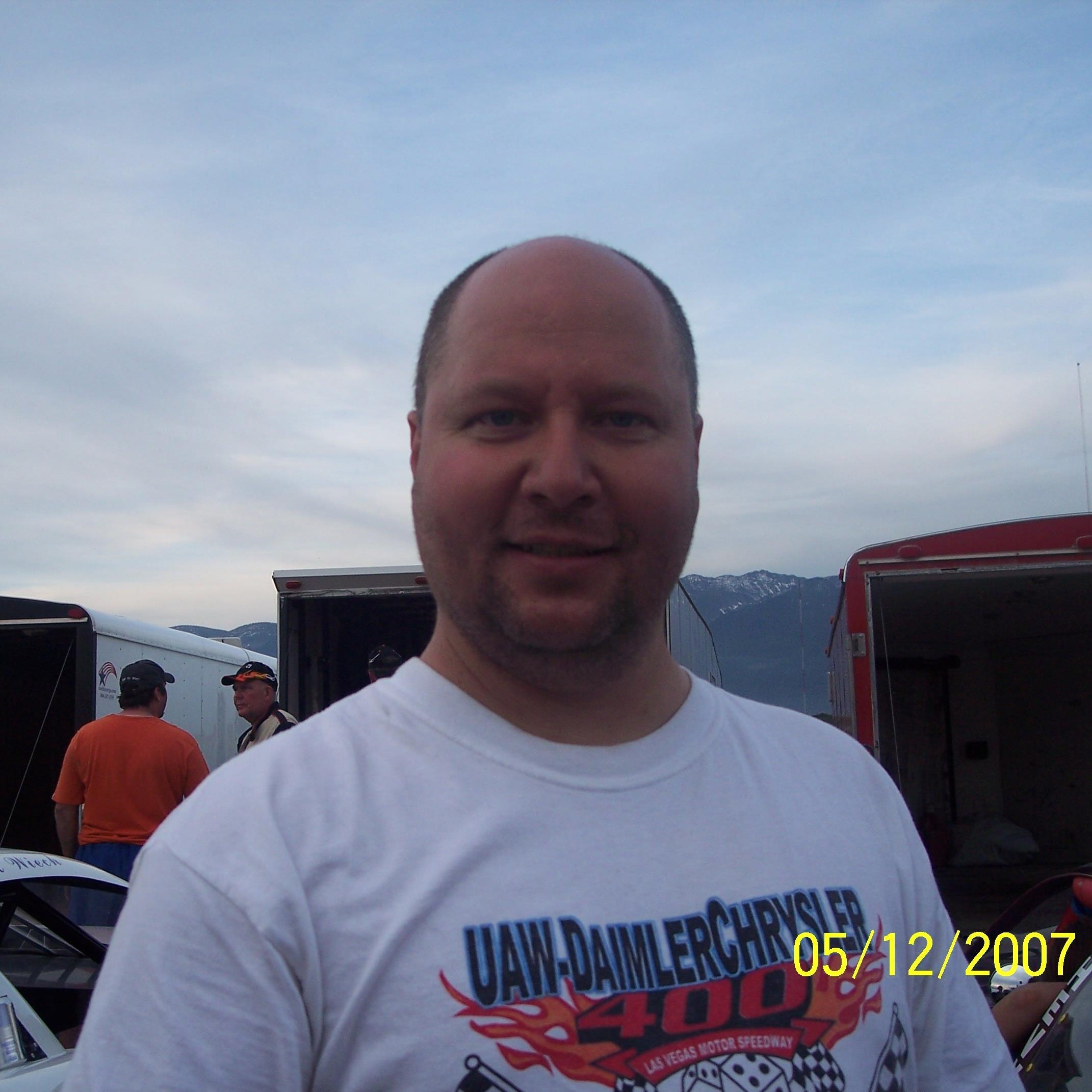 superlatemodel's profile picture. 