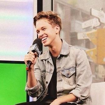 Please help get @theryanbeatty on the Ellen Show!
