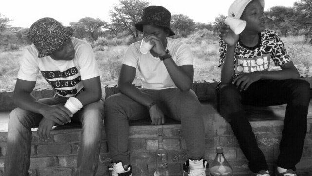 SelektahMayan's profile picture. I just want to be rich enough to move outta this shitty town and give my mom all the shit that she deserves.