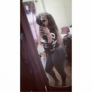 Horny_Stefanie's profile picture. I Got Connects For rich sugar Moms and dads!