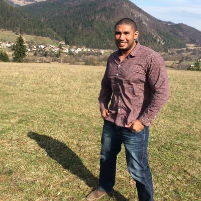 Sfekri's profile picture. 