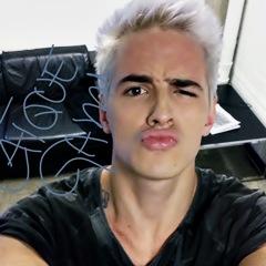 God is not dead † || Rafa Kalimann ♡ Ney ♡ Fly ♡ || espalhe a luz. ✨