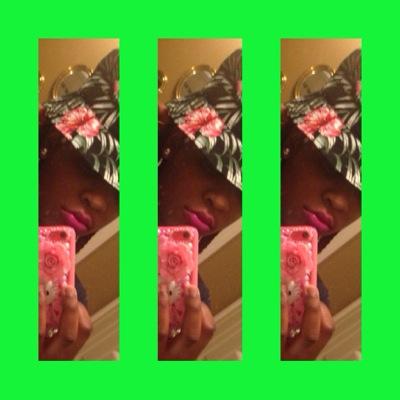 Da Baddest Chick ! Recognize Yhu Beginners ! ✊. Cause Im A Pro ! Fym . Im Dead Asf . But Follow Mhee Tho .