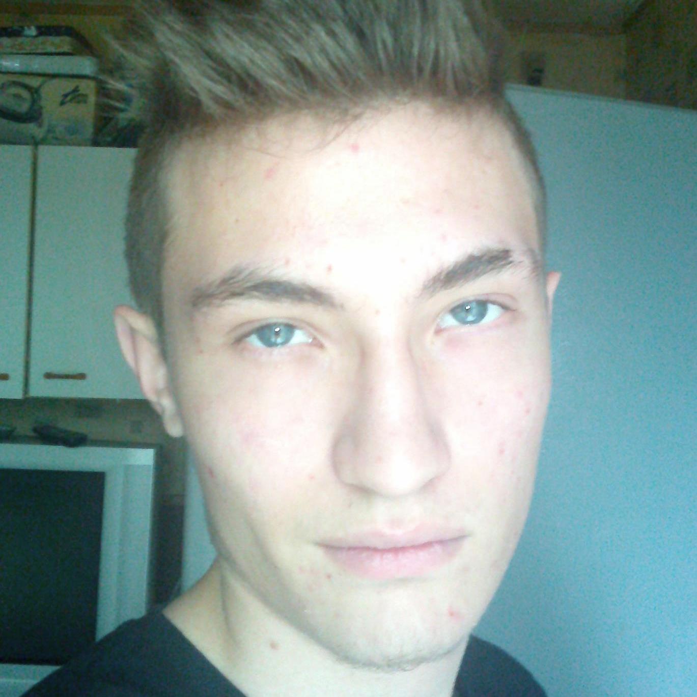 je fait du kick ;) tout le monde sans fou ^^