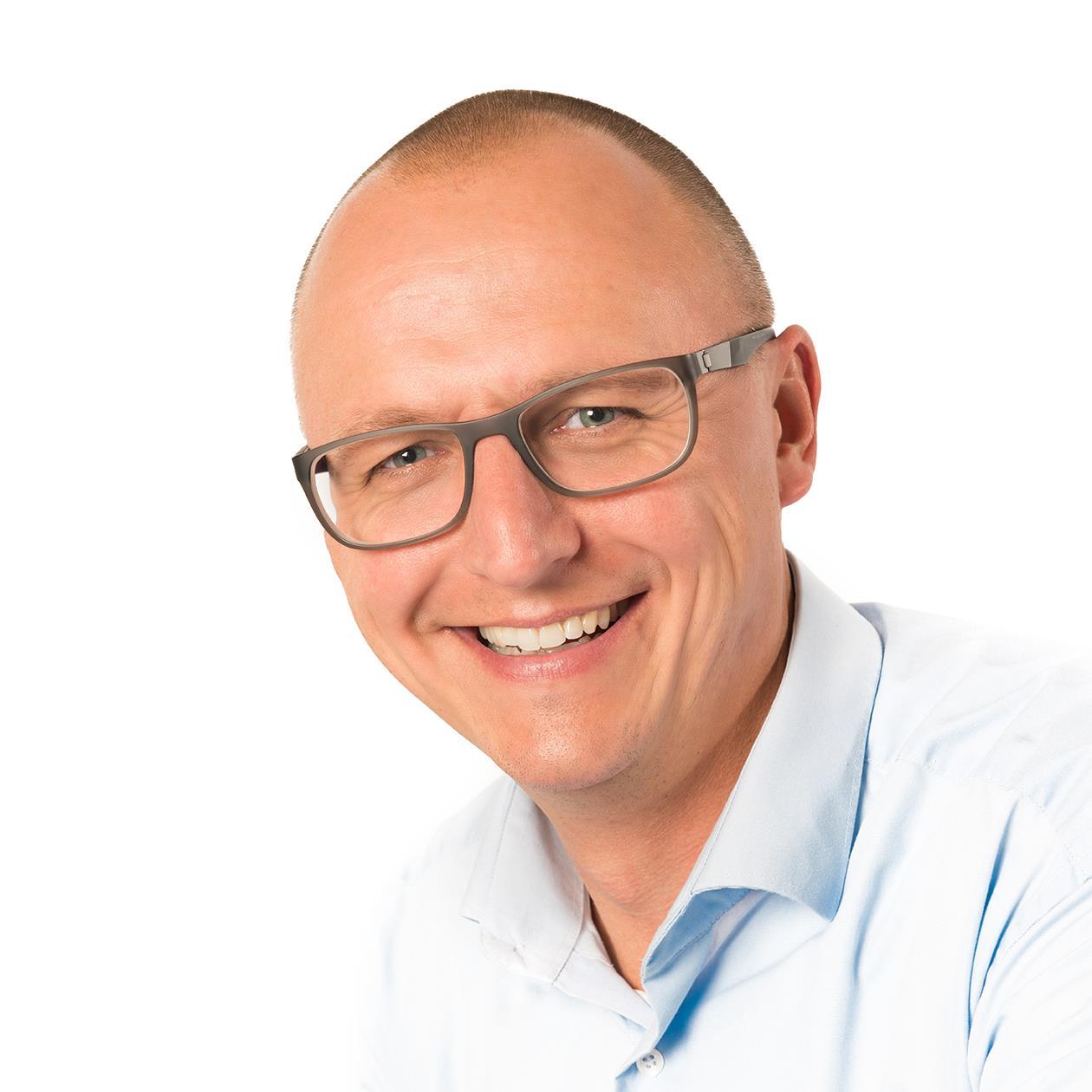 Entrepreneur with emotion and passion for meditation, travelling, running, family, telecommunication, customer interaction. I enjoy so many aspects of life.