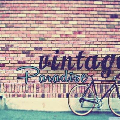 Vintage Paradise is a stylish boutique which pride itself with only the best Vintage Fashion.