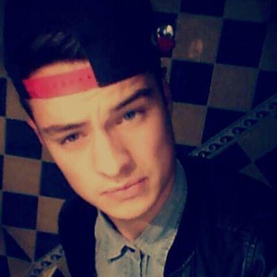 BienaimeYohann's profile picture. j'ai pas le time !