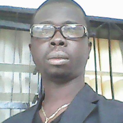 journaliste  Reporter Présentateur Radio et Coordonnateur Alliance des Diasporas Centrafricaines pour la Paix Maintenant
