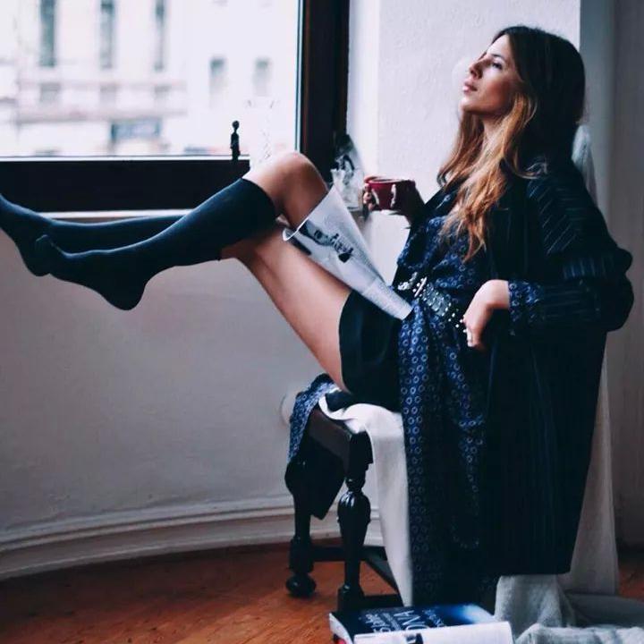 NeudataSusjeda's profile picture. Dosadno neodlučna, naročito u tome da li sam racionalni hedonista ili idealni racionalista. Uglavnom, volim da volim.