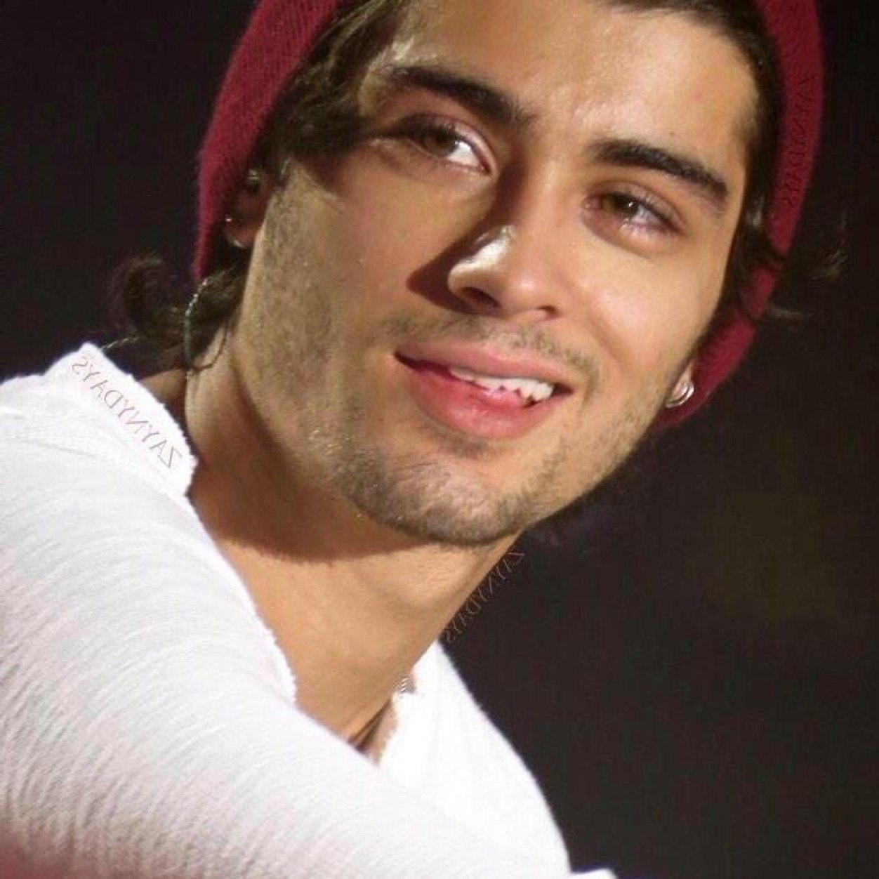 Hi honey. I just gave you a free follow so please follow back @asmaaheartszayn . Talk to me whenever you want to because i love you :) xx