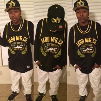 I'm 😌 den a bitch 🌬🍃 TFK FACEBOhttp://facebook.com/tyliah.clarkEWx youtube pahttps://youtu.be/TmtqP1EMRxs6t4