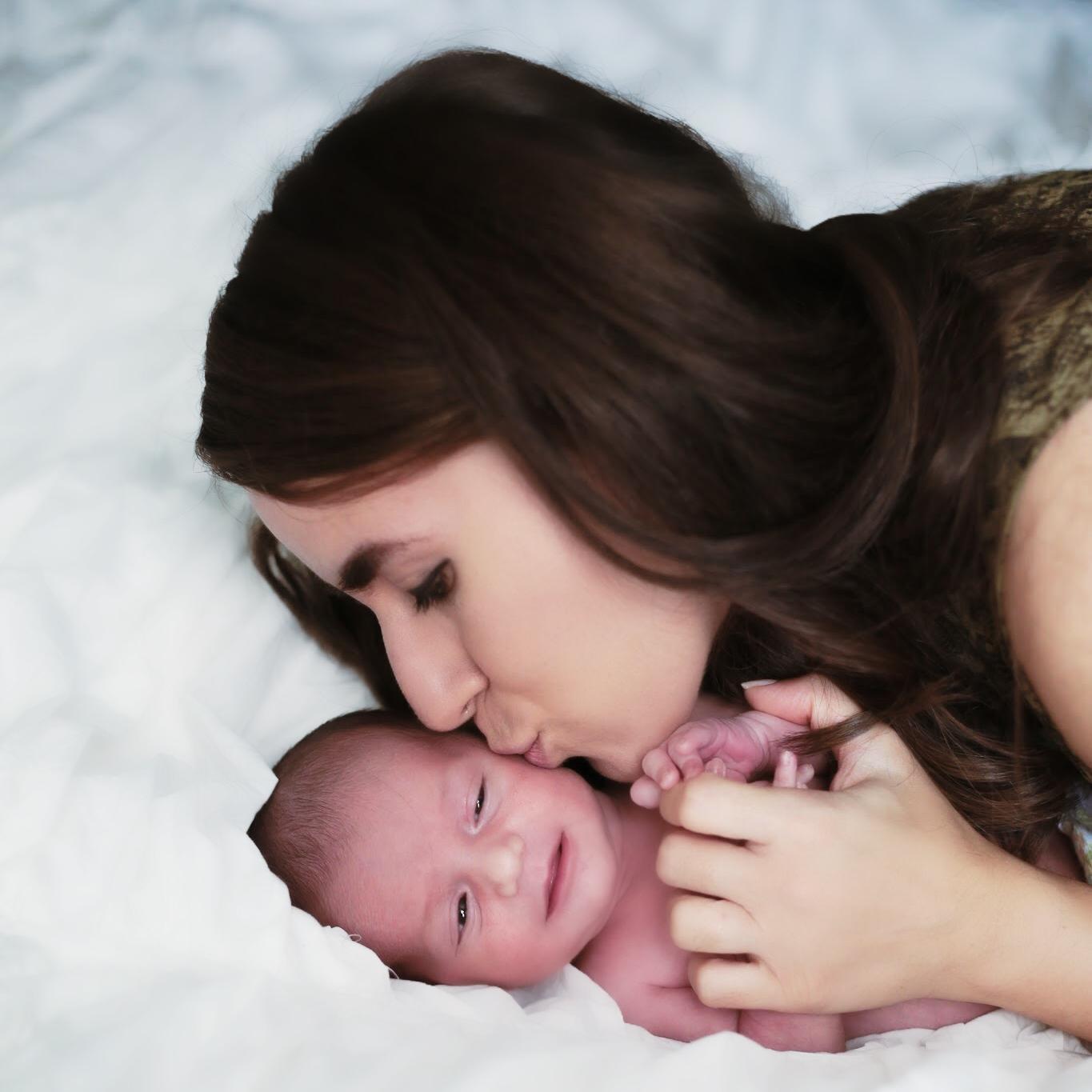 New mommy living in New York \\ Teacher @ The Fashion Institute of Tech \\ just want to remember everyday spent w this little one.. Hellolittleoneblog@gmail.com