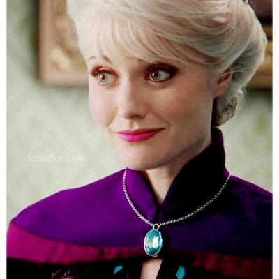 It sits in silence, eats away at me. It feeds like cancer. This guilt could fill a fucking sea.. [{OUAT RP 18+}]