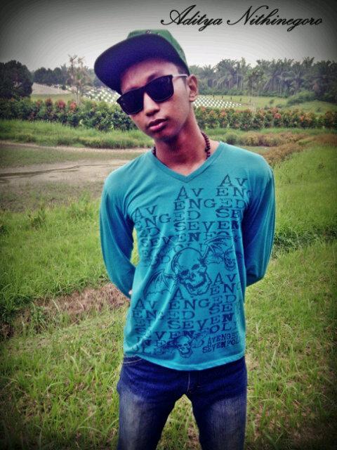 Adhityaaa7x's profile picture. 