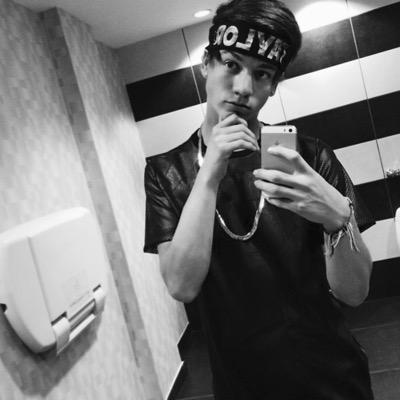 me; I like you but, your not taylor caniff so bye