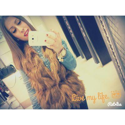 Si juegas conmigo corres el riesgo de que yo juegue mejor que tu. Vivo como yo quiero con la cabeza bien alta.~ RRPP Arena, Burana
