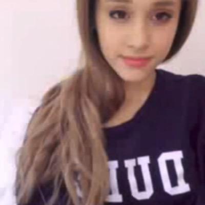 I'm a boy arianator I'm Bryan ✖️ I'm 15