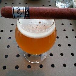 austincigarr's profile picture. 