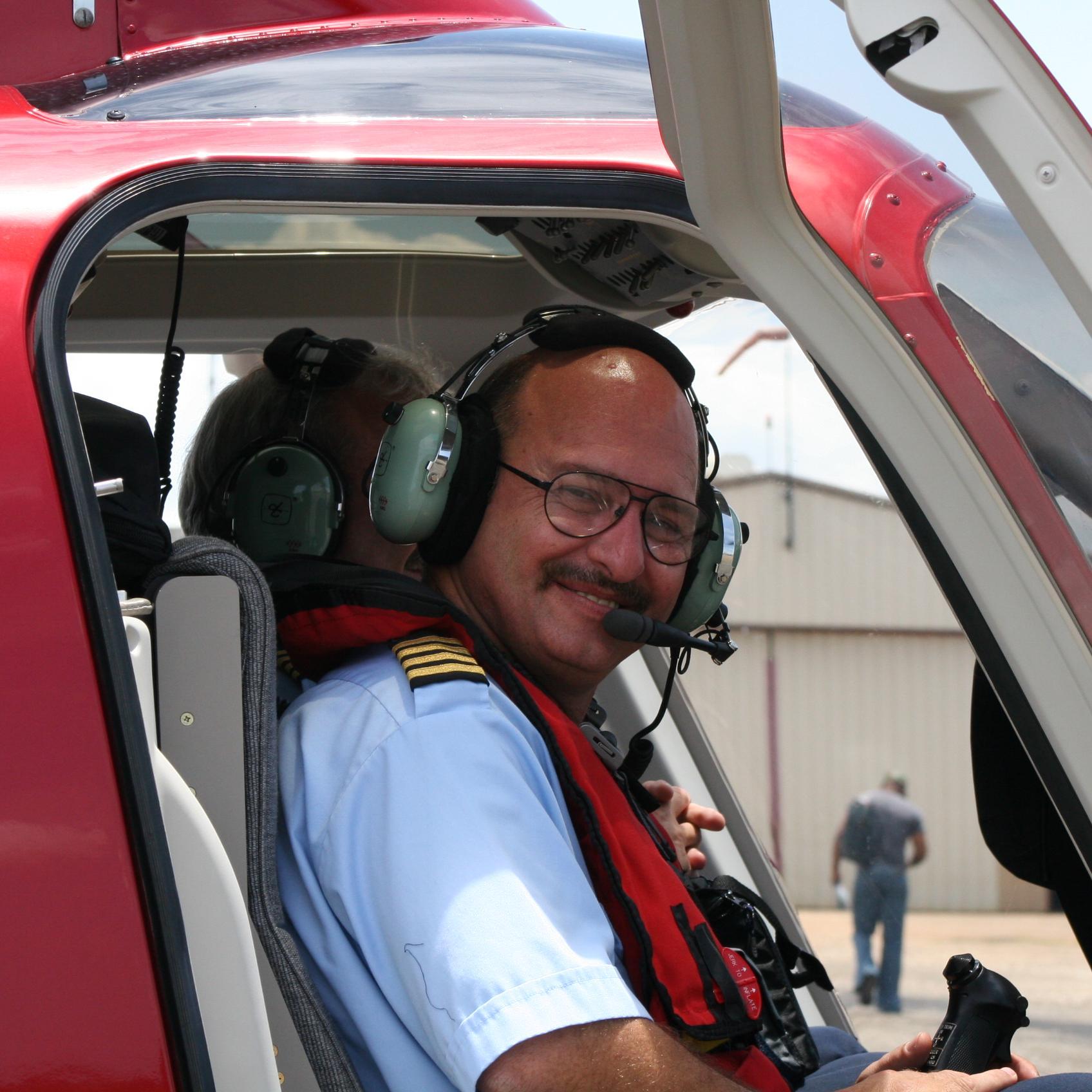 evohelmets's profile picture. Helicopter Helmet Manufacturer