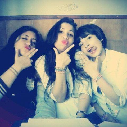 Danna me ama y soy de ella                     Aguante las #smilers #forever