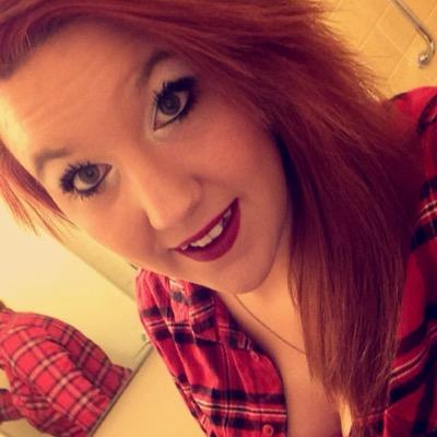 ChrissieXo012's profile picture. I'm 18 year of age 
I'm a single mom of two beautiful little girls 
I have red hair and green eyes 
easy to get along with :) 
outgoing