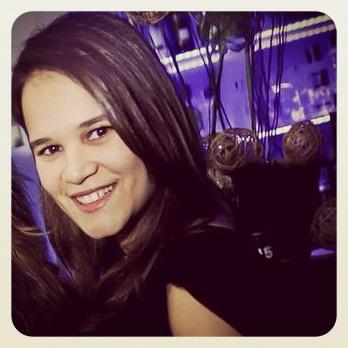 patriguita's profile picture. No esperes a que pase la tormenta, aprende a bailar bajo la lluvia.