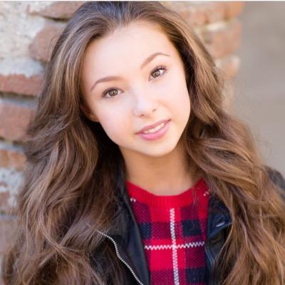 Sophia noticed me. kaylyn and calikisses faved my tweets! Taylor Hatala is such a good hip hop dancer. My real name is Shelly