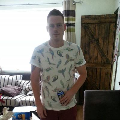 I'm just me :) x,, #ifollowback , #follow4follow ,                                I'm defiantly layed back , easy going and always up for a good time ,follow me