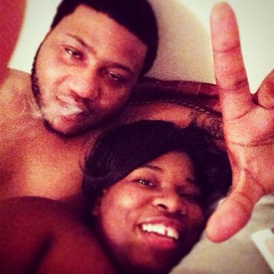 I GRIND SO MY SON CAN EAT CANT DEPEND ON PPL MY CIRCLE SO SMALL I CAN BARELY FIT
