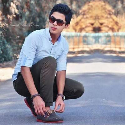السعادة هي قدرتك على التخلص من مواجعك التي كانت أفراحك يوما ما....