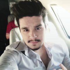 Dia 21/O4/2O13 te toquei pela primeira vez! @luansantana ❤
