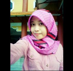 10Juni1995 || ♥Allah ♥Family ♥Mybeloved || My pin:2645CC5E || Semua akan menjadi sia-sia sayang, Ketika kita saling bertahan, Namun tidak saling mendoakan :)