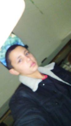 rahnialasri7's profile picture. 