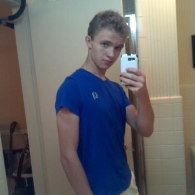 027Eddy's profile picture. #Success sophmore at MH!! Lil wayne snapchat-Ebrown027