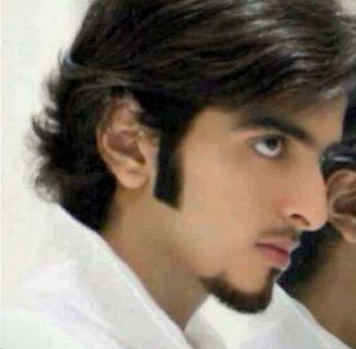 kBria_99's profile picture. ‏‏‏‏‏‏كل عينٍ بالهوا .... تصبح يتيمه
لاطواها الضيم والشوق السبايب
والوعود الكاذبه عنـدي  جريمه
تجرح العشاق وتزيد المصايب
هِلَأّلَيِّ مَلګيّ