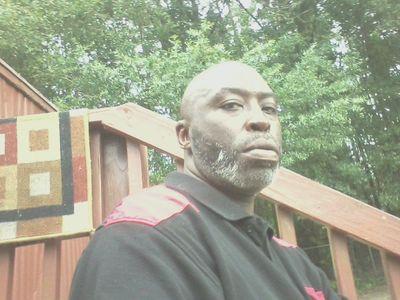 Just me love to have fun with family & friends hood yet educated !!!!!!!!