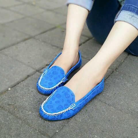 Koleksi terlengkap Jelly Shoes dan sepatu lainnya ada disini... instagram : Narira_shop, WA/SMS : 081254913346 Line : Tienariera, BBM : 2AB2ED90
