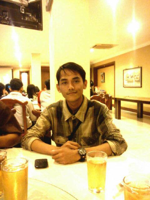 Ga peduli orang berkata apa, tentang diri gw. This is my life nd not your life.
