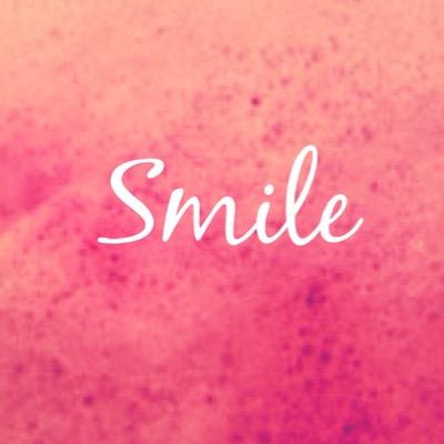 Hi ! Je suis Blogueuse instagram, @_.__smile__._ vous pouvez passer dessus, mon snap : LifeeOfSmile