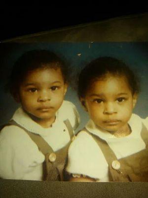 love the Lord and a single mom of 3, also a twin