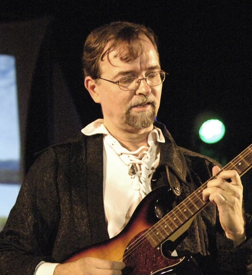 husband. musician. audio engineer. 
sustainable sane living. EVs, solar, appropriate tech.