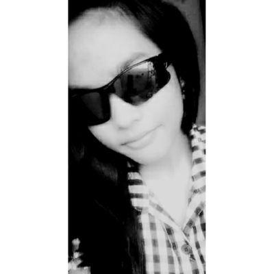 SellyLie || born in medan 1 Sep. 2000|| School. Brigjend katamso 1||#Virgo™
