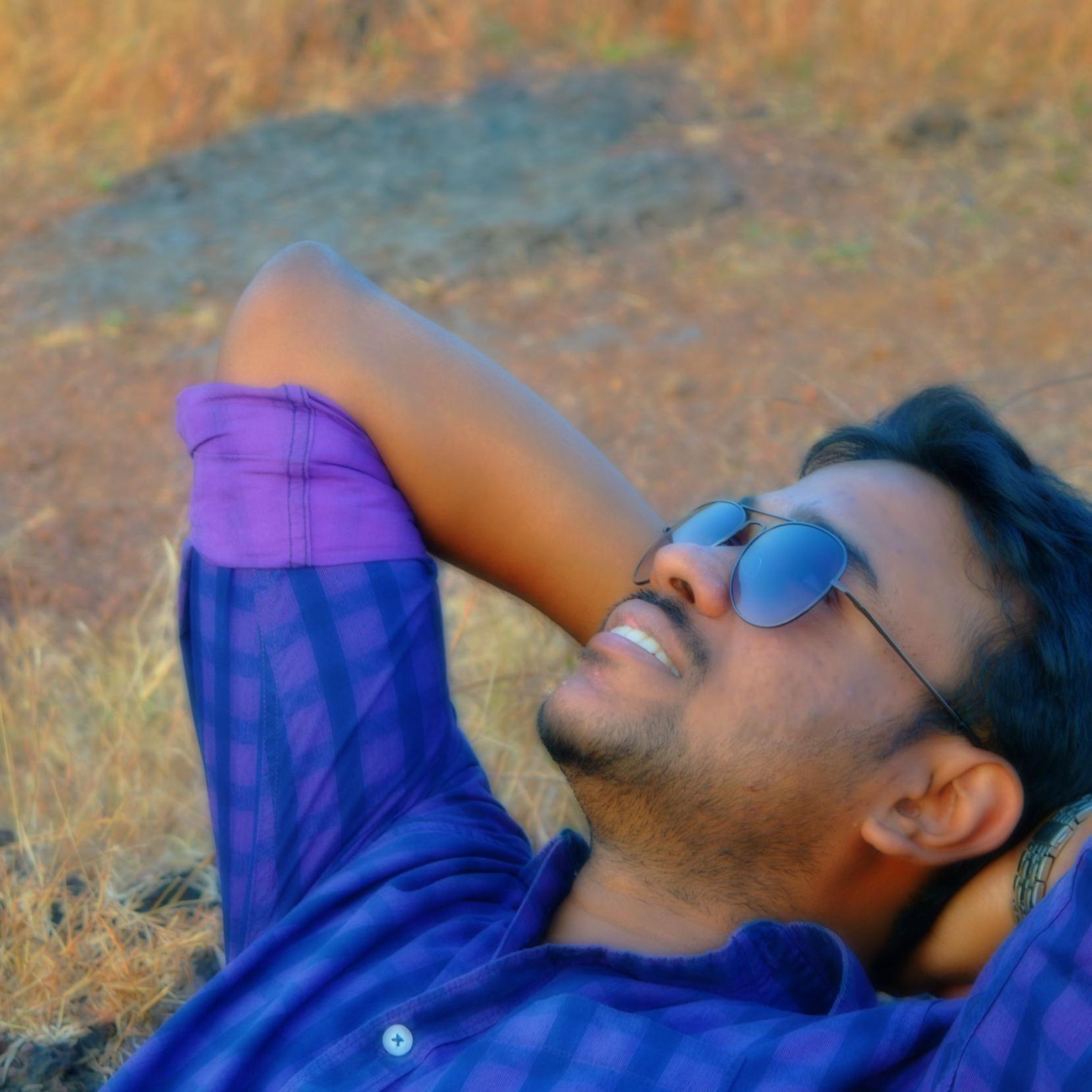 Trying to be a good Human Being and a Software Engineer / Indian /  Thamizhan / Bangalorean / Fan of Kollywood, WWE, Football, IPL