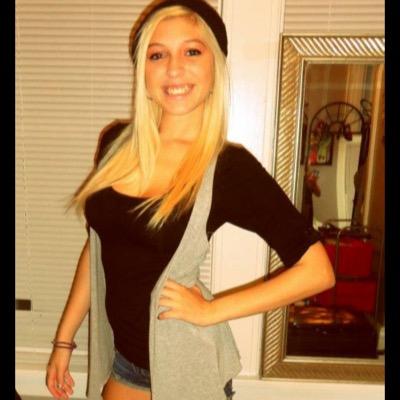 cindylock10's profile picture. making the best of the worst (: