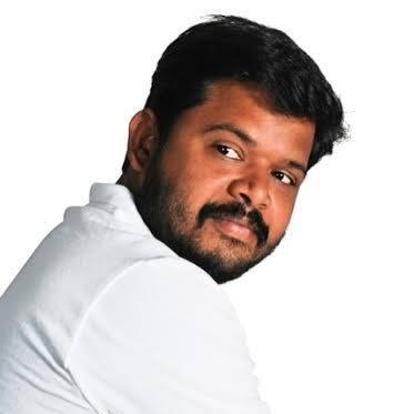Hi I am Tirupur Y and i pen my own lyrics and compose the song!
My main strength is i can pen lyrics for any situation within 24 hours.