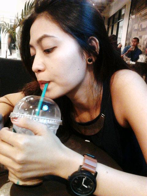 Pecinta tahi lalat dipipi HAHA