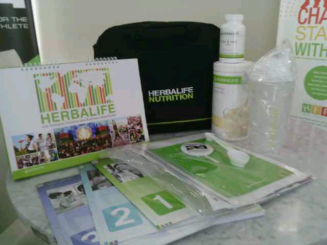 @koncoSuloyo ngewangi program dietmu , pengen reti carane DM, mensen wae , diet sehat with Herbalife :)