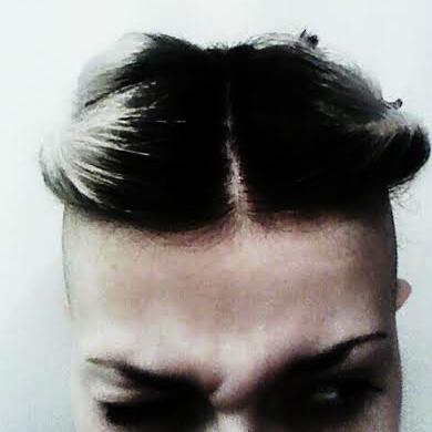 queenof_limbs's profile picture. self-defeating.
messed up.
predatory & prey.
sufferer & doctor.