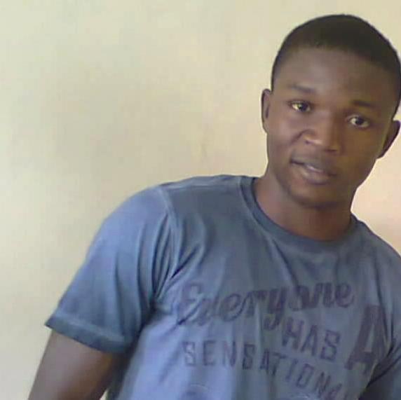 A cool fooball and rap fanatic. Love Chelsea and Slim Shady.